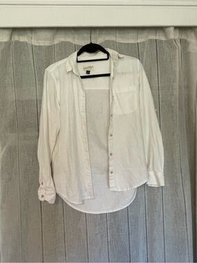 Universal Thread Men's White Button-Down Long Sleeve Shirt